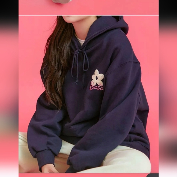 NWOT chuu - [Barbie Flower] Kangaroo Zip Hoodie RARE limited edition korea - Picture 5 of 10